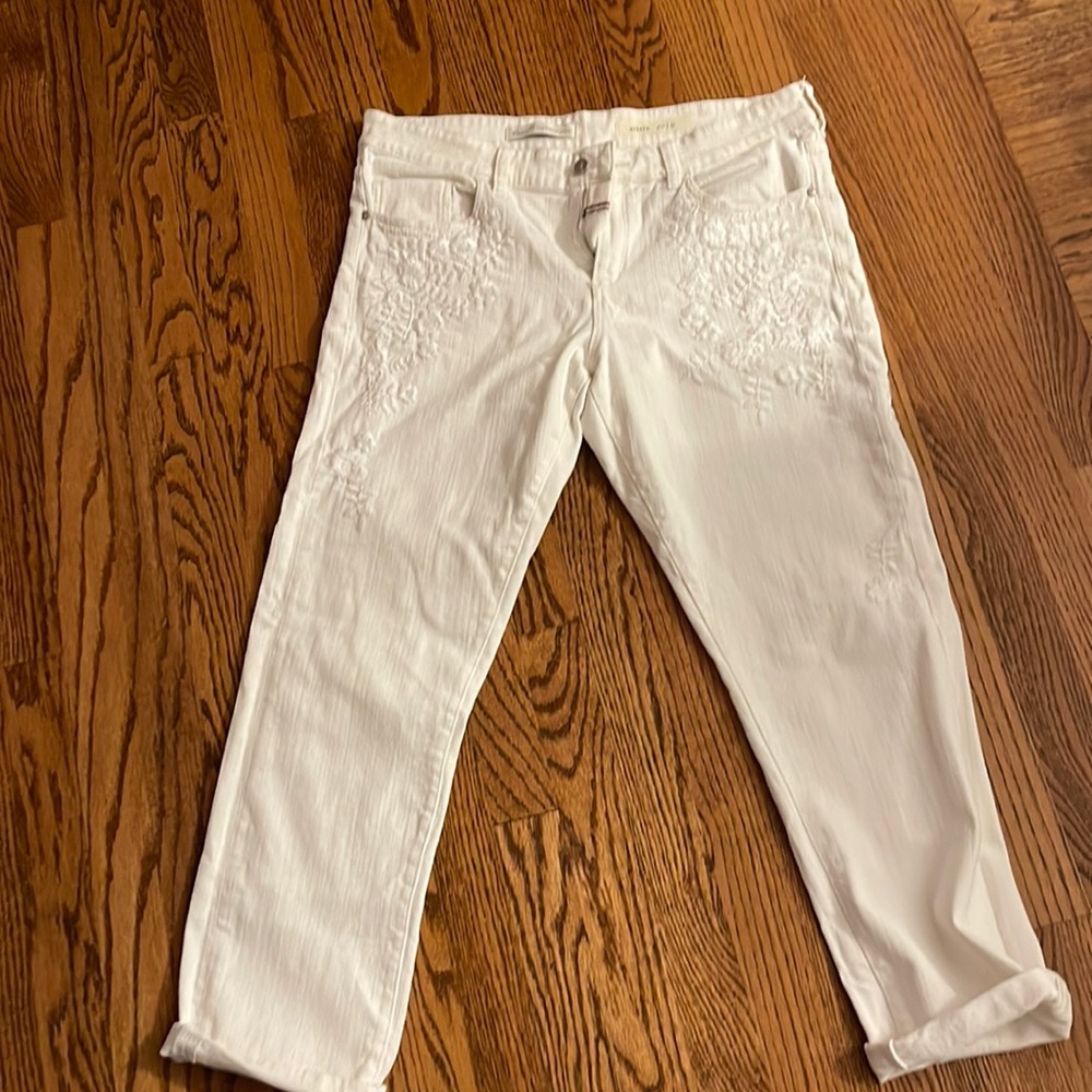 pilcro for anthropologie cream/whiteembroidered jeans